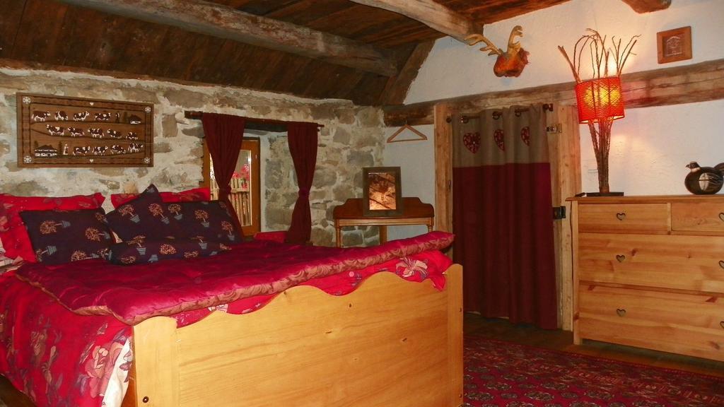 Gite Du Bois De L'Ours Orcieres Room photo