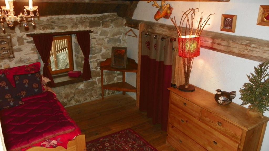 Gite Du Bois De L'Ours Orcieres Room photo